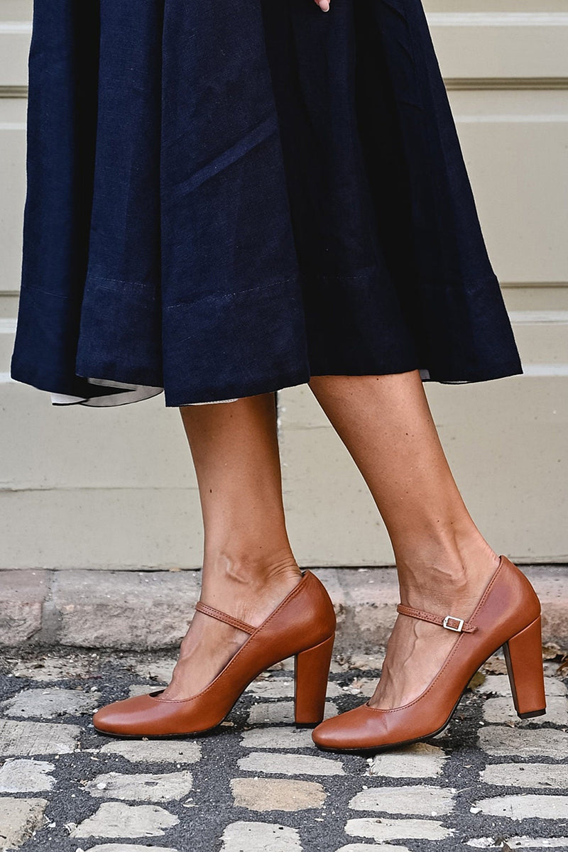 Zapatos de tacón ancho para mujer con punta redonda y correa con hebilla ajustable