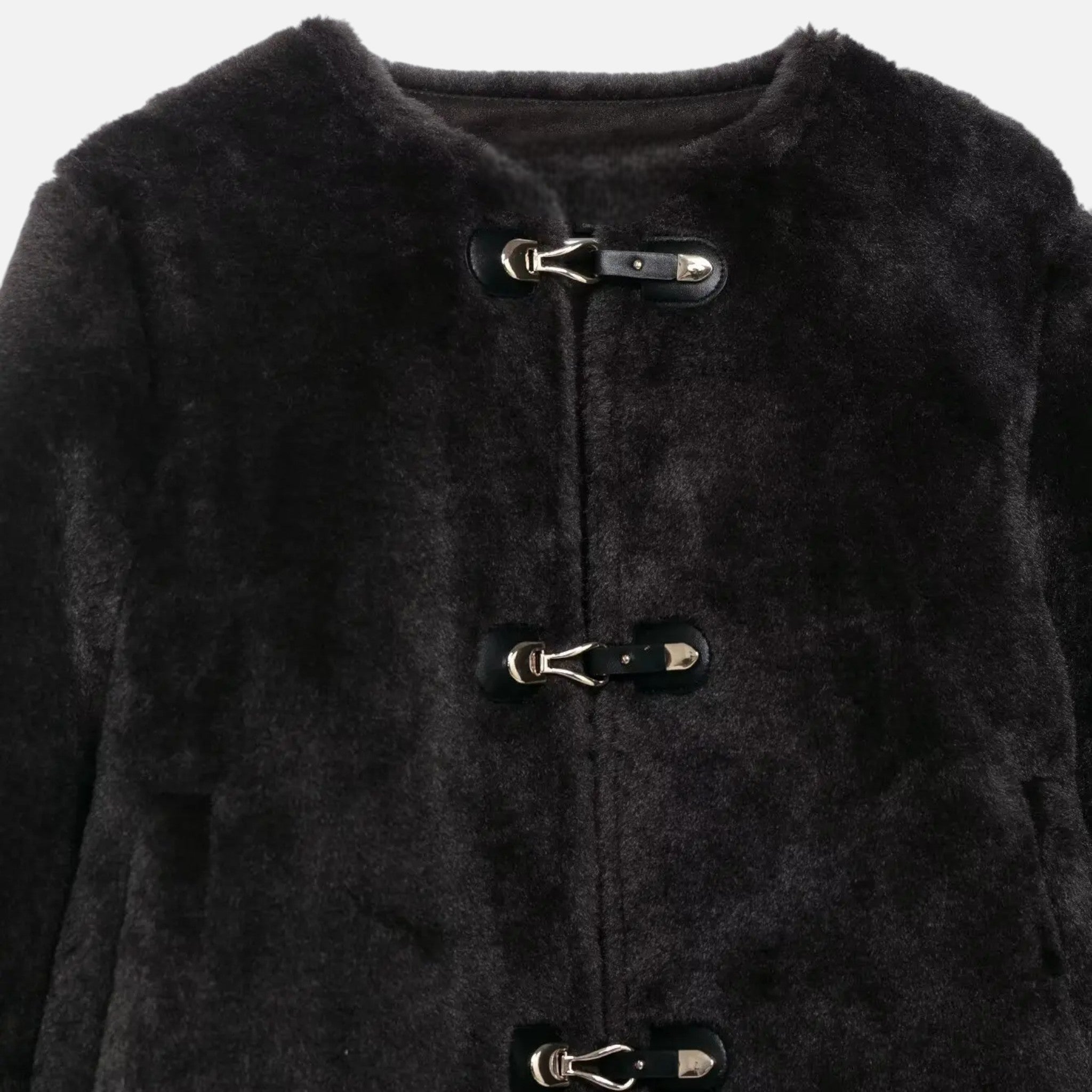 Faux fur-jakke til dame med toggle-knapper