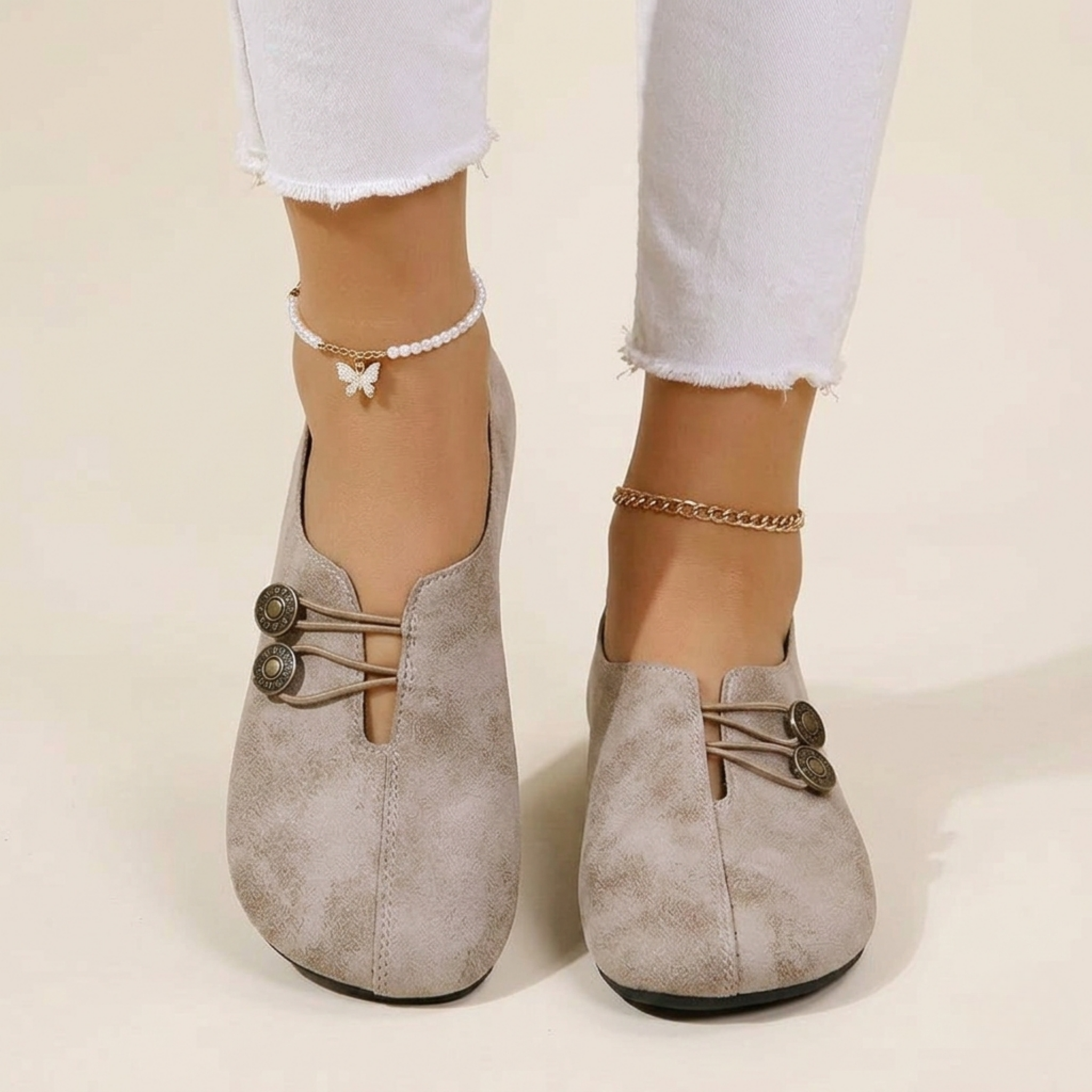 Lightweight orthopedic shoes for women