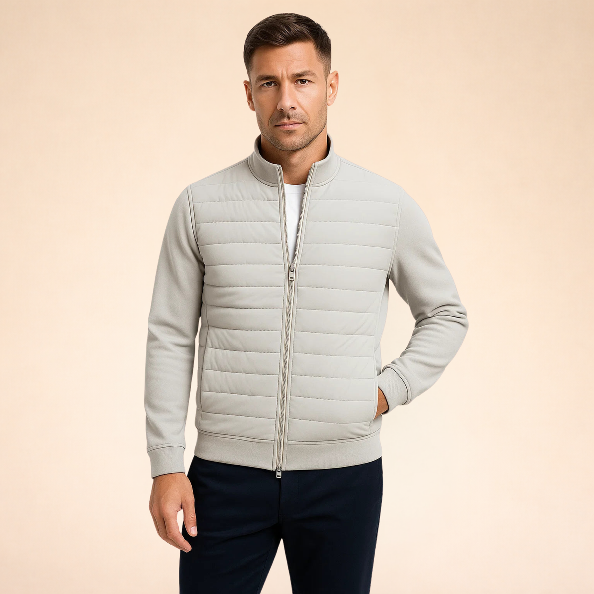 Chaqueta híbrida acolchada con relleno ligero y cremallera