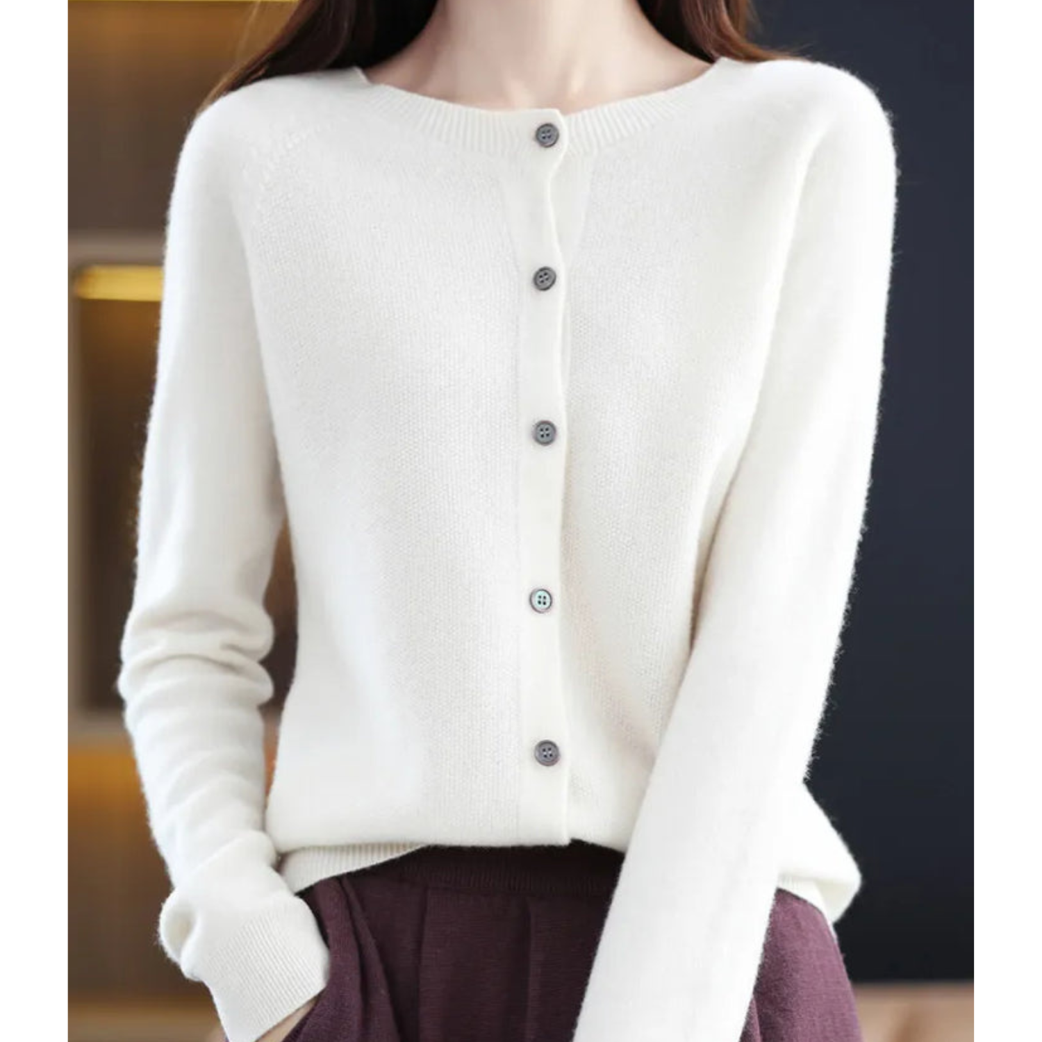 Lang Cashmere Cardigan til Kvinder med Knaplukning