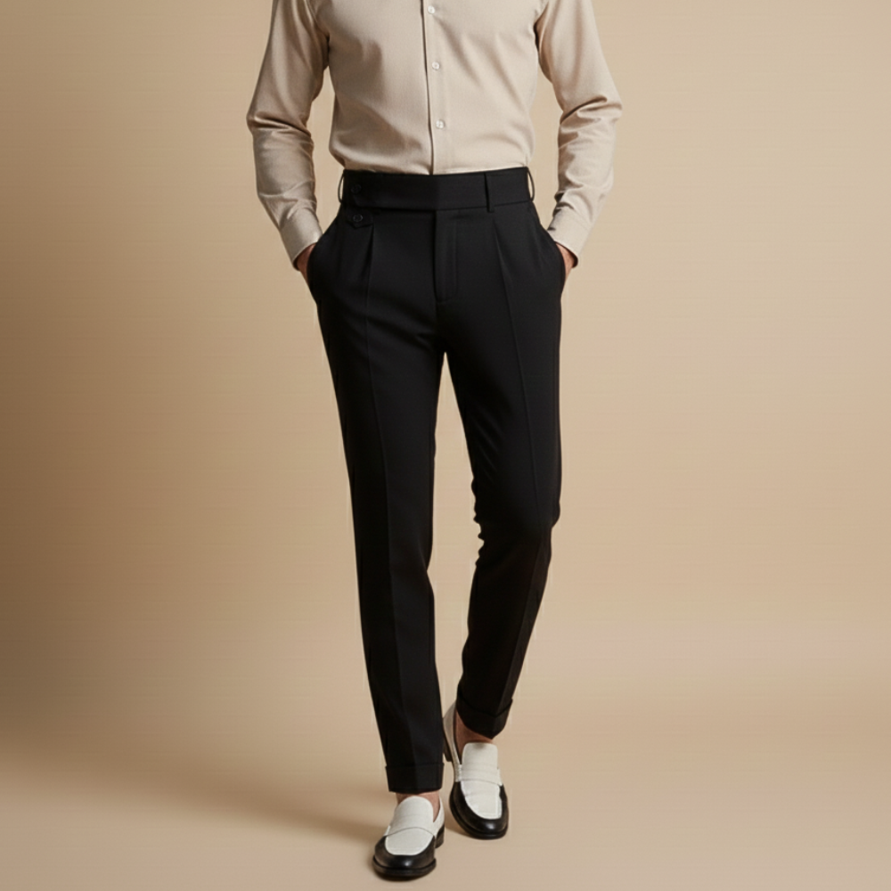 Men's pants with high waist and straight legs