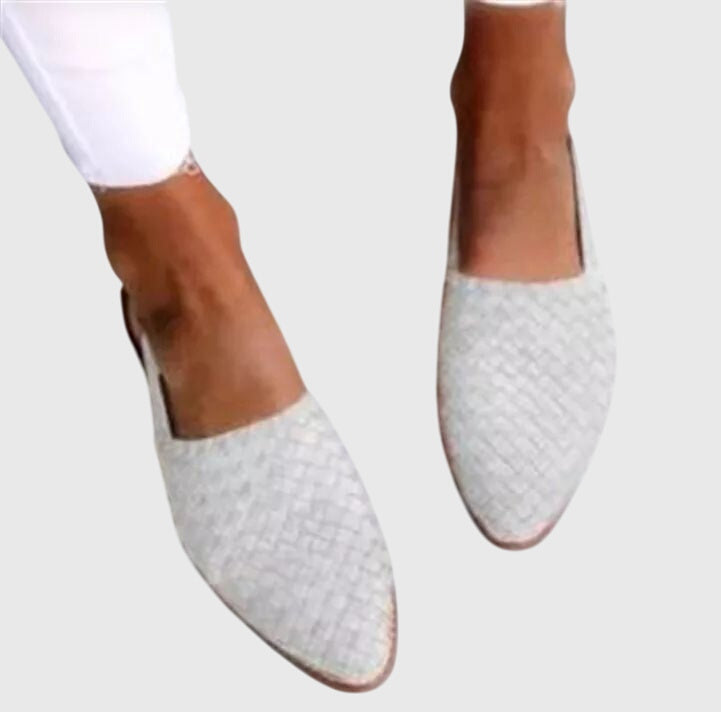 Orthopedic sandals for women with three-point arch support | Comfortable and supportive summer sandals for everyday use