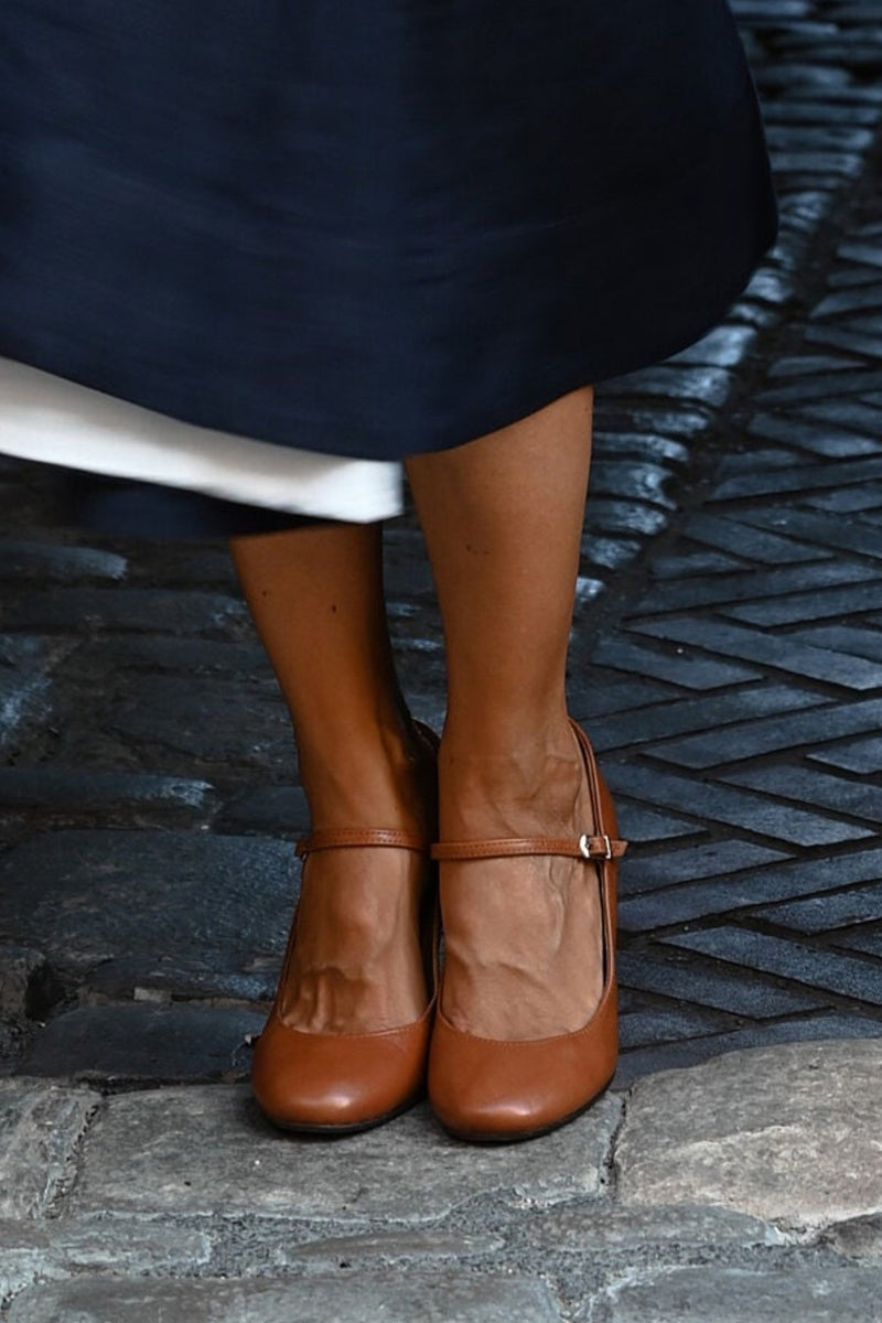Zapatos de tacón ancho para mujer con punta redonda y correa con hebilla ajustable