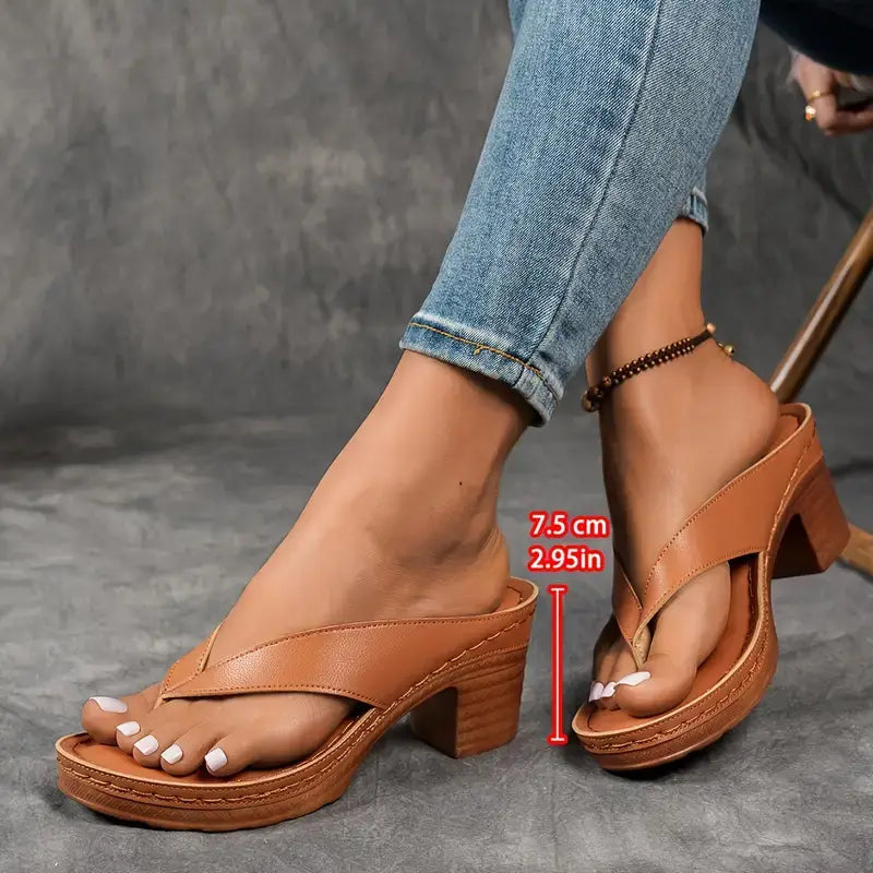 Abigail | Sandalias de tacón bloque con plantilla ergonómica - Diseño en cuero vegano
