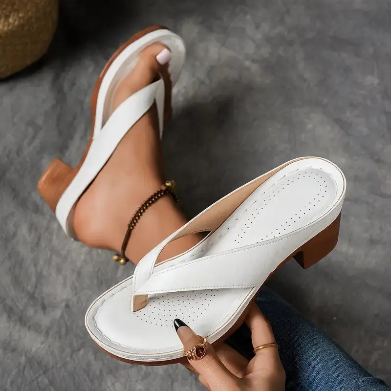 Abigail | Sandalias de tacón bloque con plantilla ergonómica - Diseño en cuero vegano