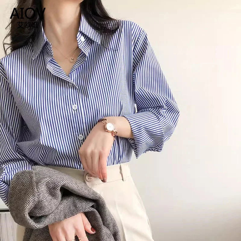 Dámská halenka - pruhovaný top s knoflíkovým zapínáním a dlouhým rukávem