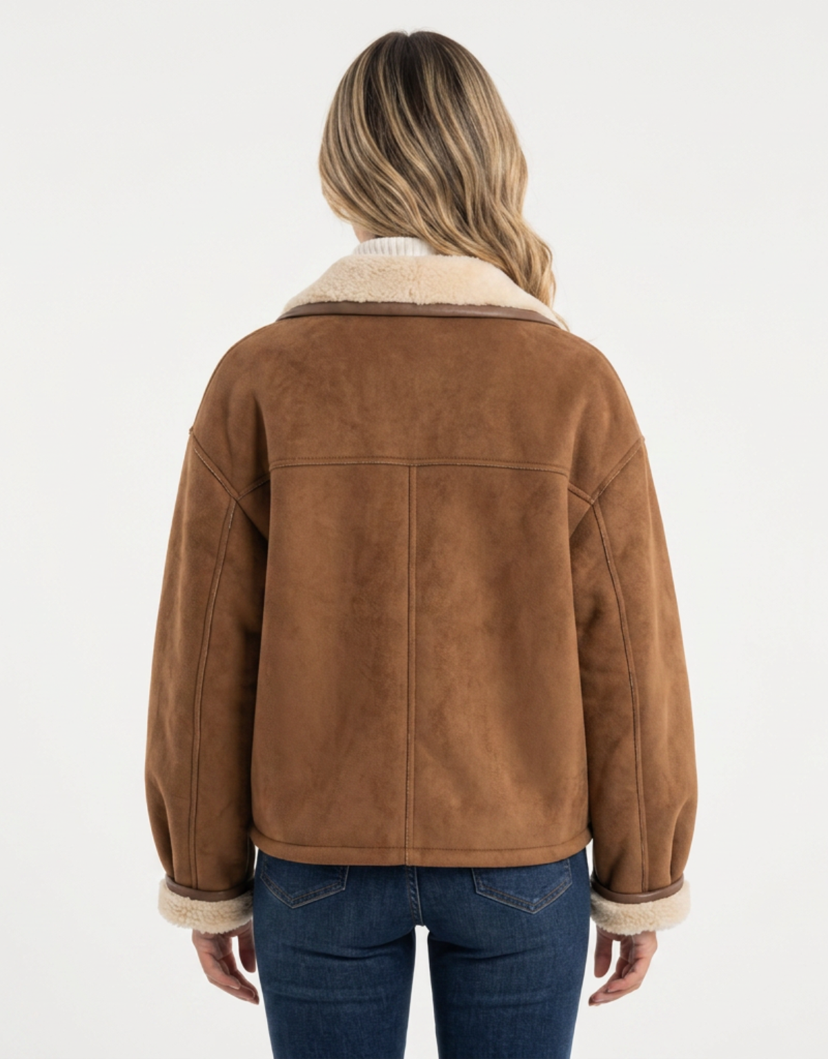 Brun Jakke til Kvinder i Ruskindslook med Sherpa-Krave