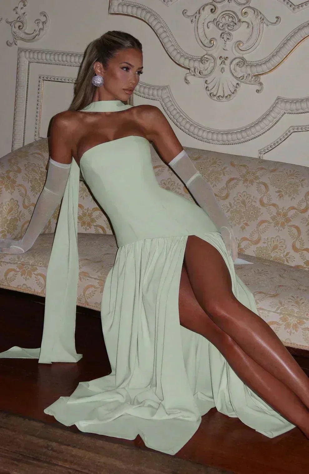 Elegant flowy maxi dress