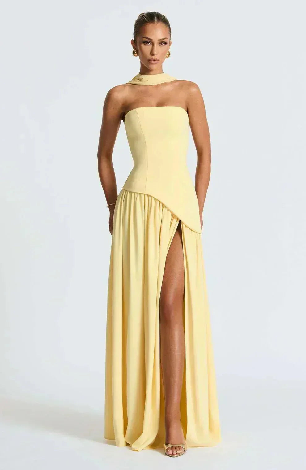 Elegant flowy maxi dress