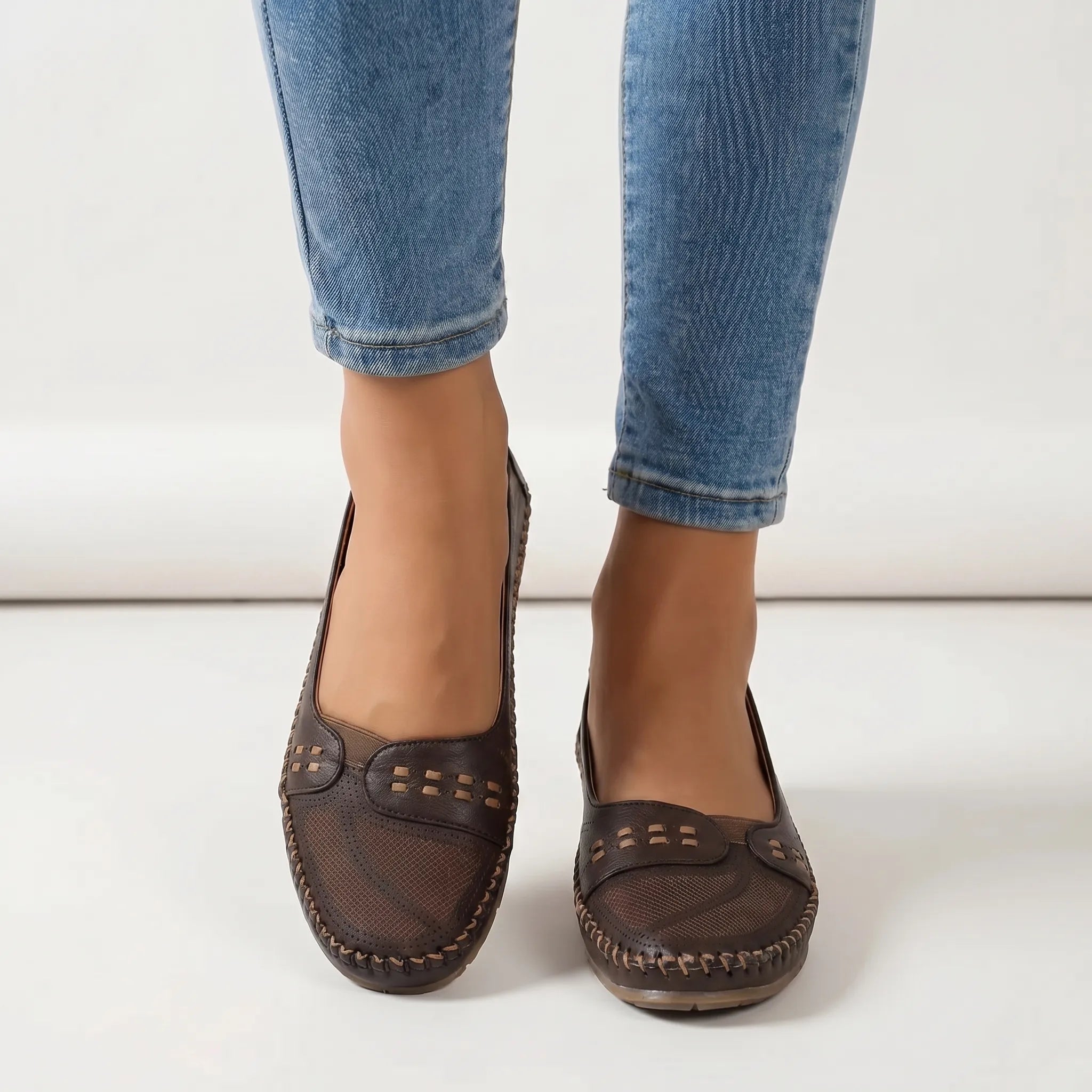 Fleurvelle - Cushioned Orthopedic Flat Slip-On Shoe