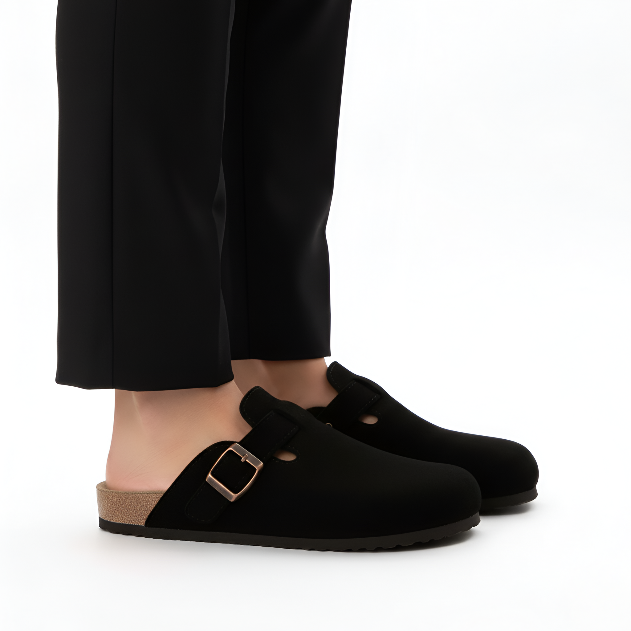 Chaussons pour hommes Bellivaro en daim avec boucle et semelle confortable