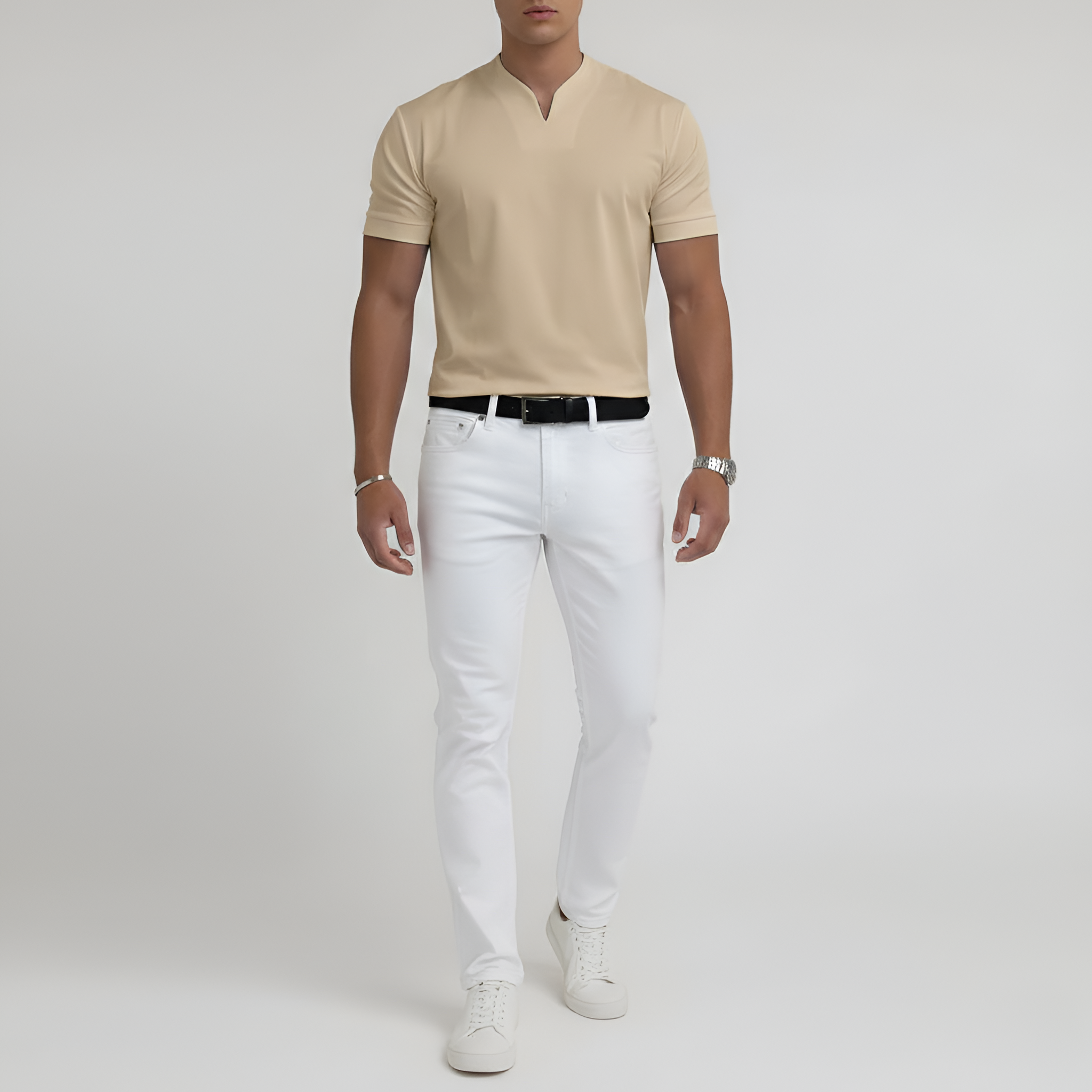 Herre T-shirt i bomuld med V-hals og brystlomme