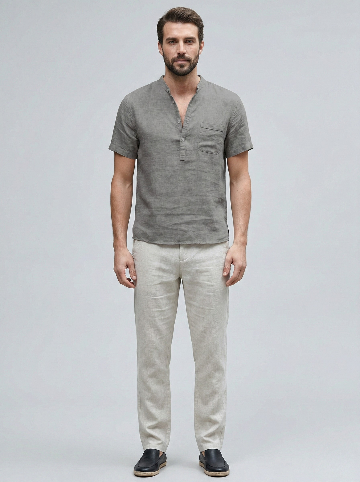 Short-sleeved men's shirt in cotton and linen with button closure and casual fit