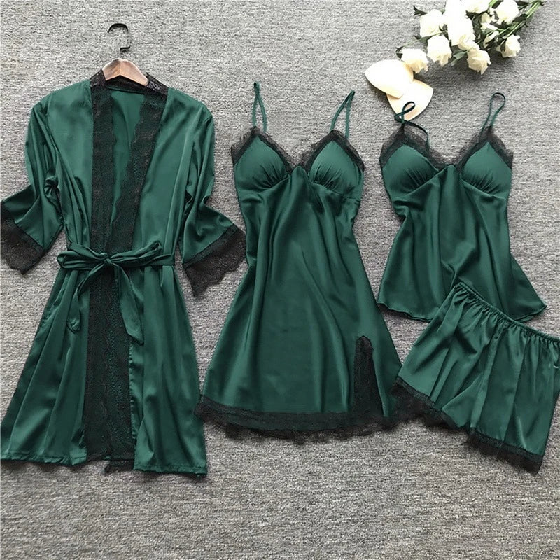 Satin Nattøjssæt til Kvinder | Kimono med Blondekant, Cami & Shorts