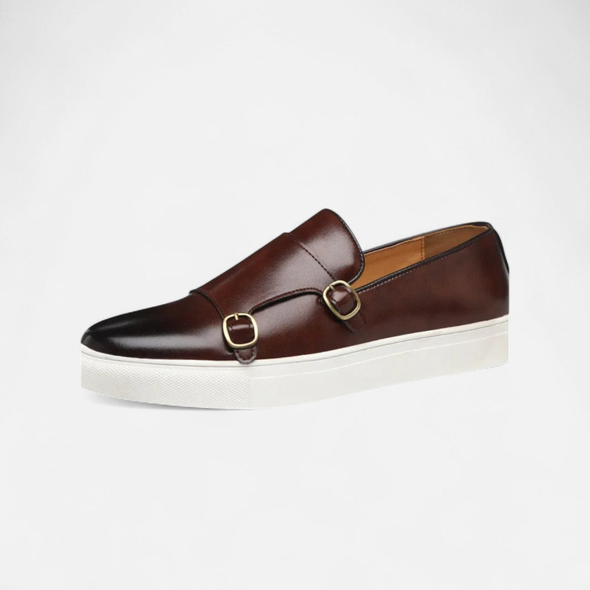Bellivaro | Ανδρικά slip-on loafers | Λεπτομέρεια με αγκράφα και σόλα πλατφόρμα