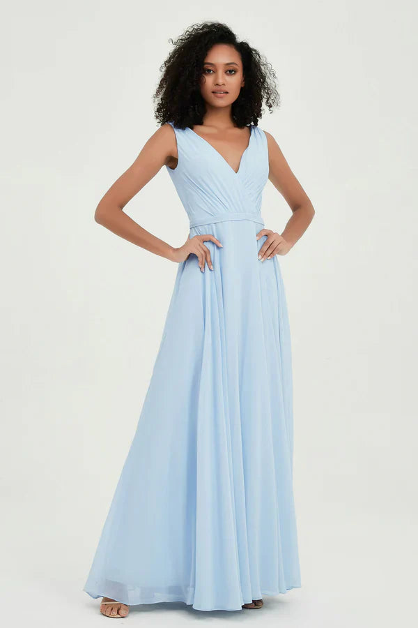 Vestido de festa elegante com decote em V