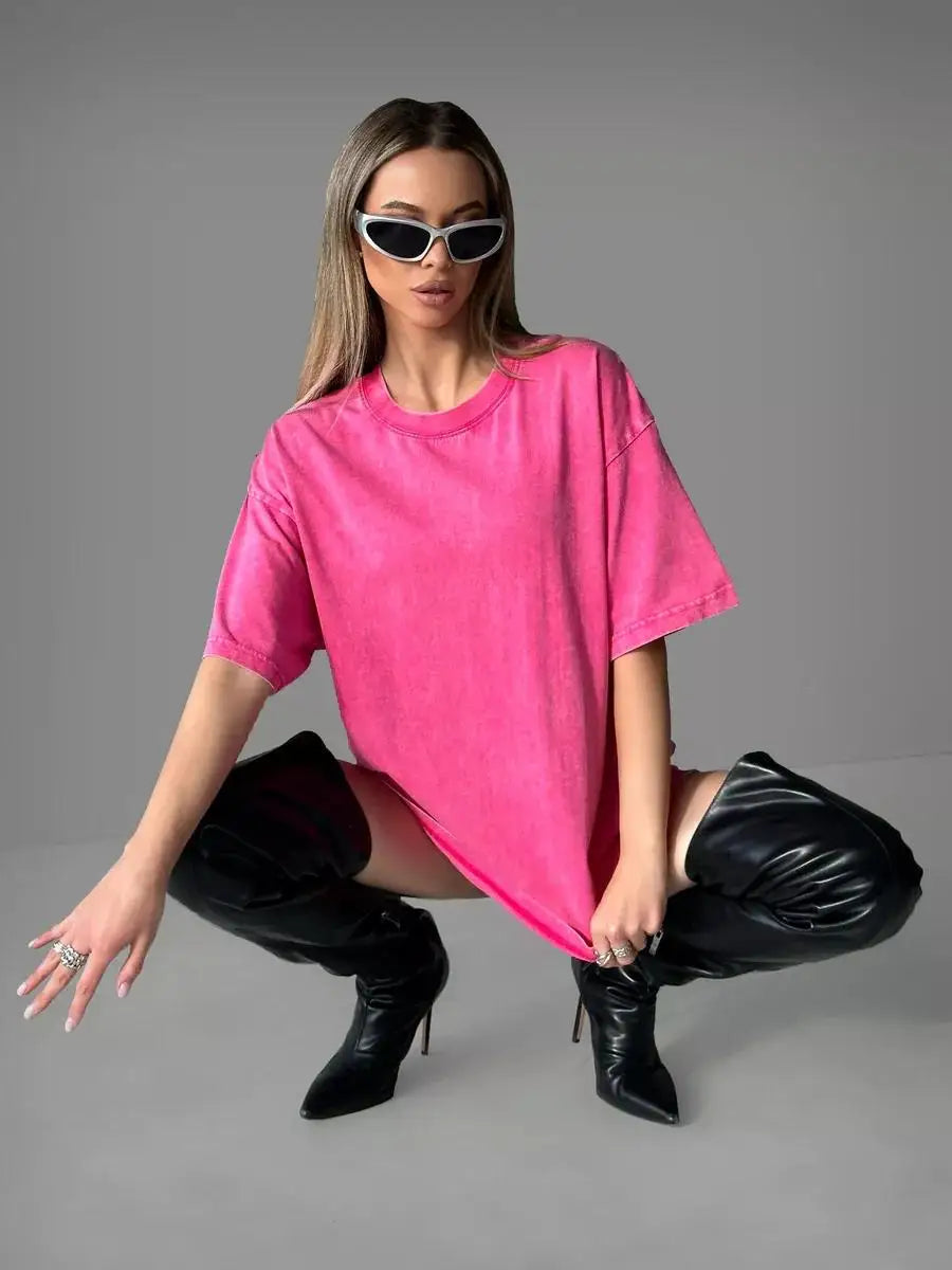 Oversized-t-shirt-med-vintage-vasket-finish-afslappet-streetwear-tee-i-blodt-og-andbart-materiale-til-hverdagsbrug