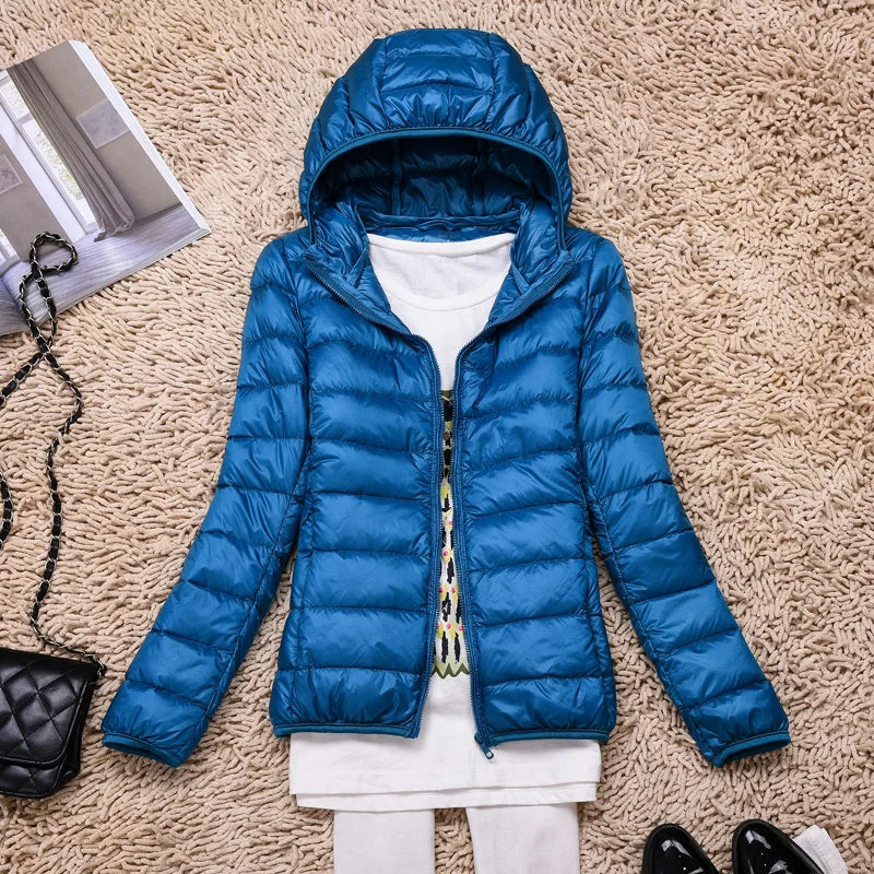 NOUVEAU RICHE Damen Daunenjacke Federleichte Mit Kapuze Taupe Faltbares
