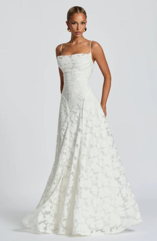 Elegant Blonde Maxi Aftenkjole