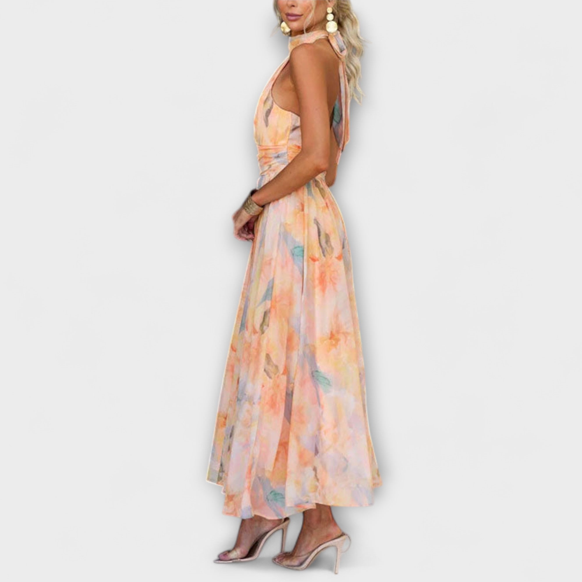 Elegant Halterneck Maxikjole til Dame – Let Blomstret Sommerkjole med Flydende Pasform
