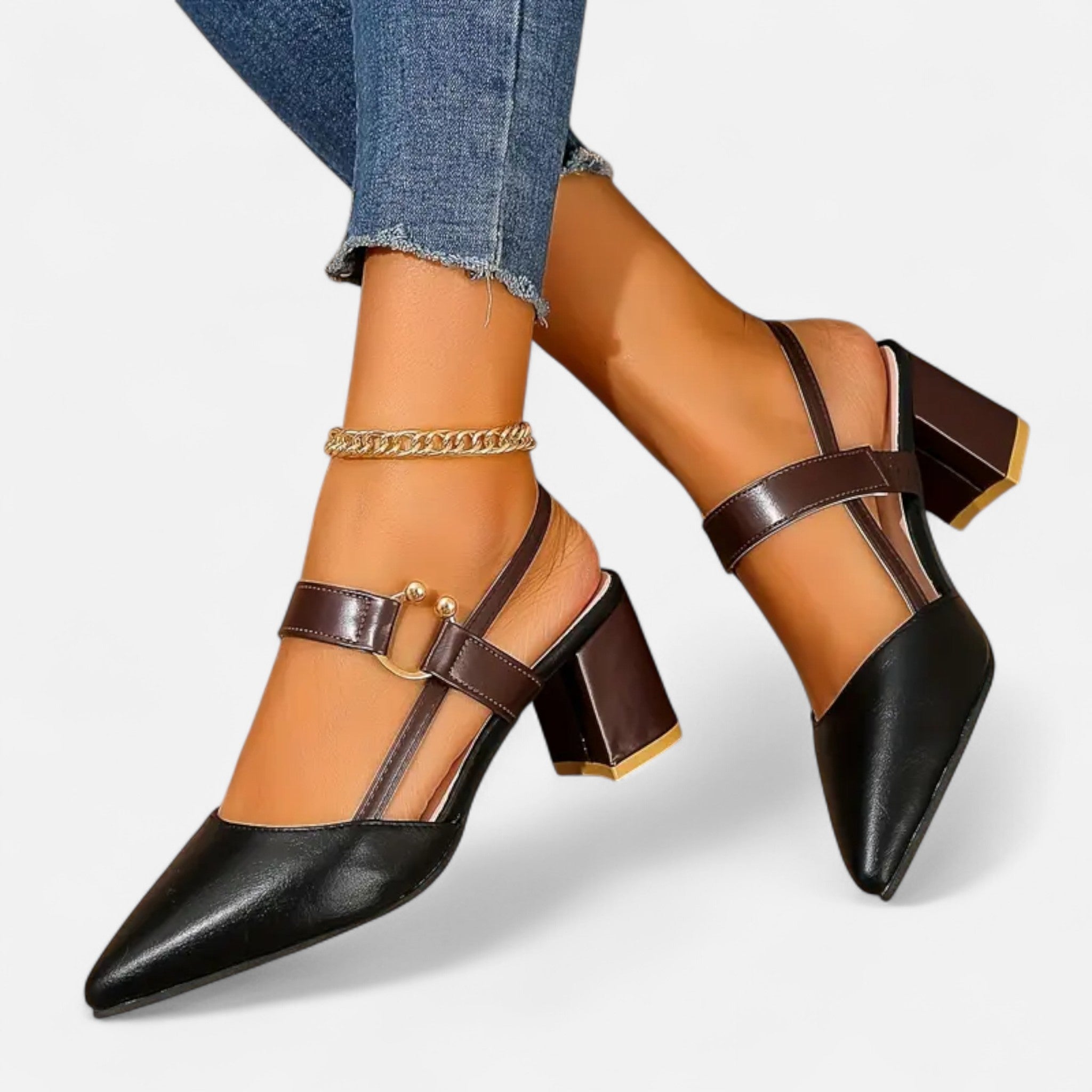 Sandales pour femme – Bout pointu, talon moyen épais