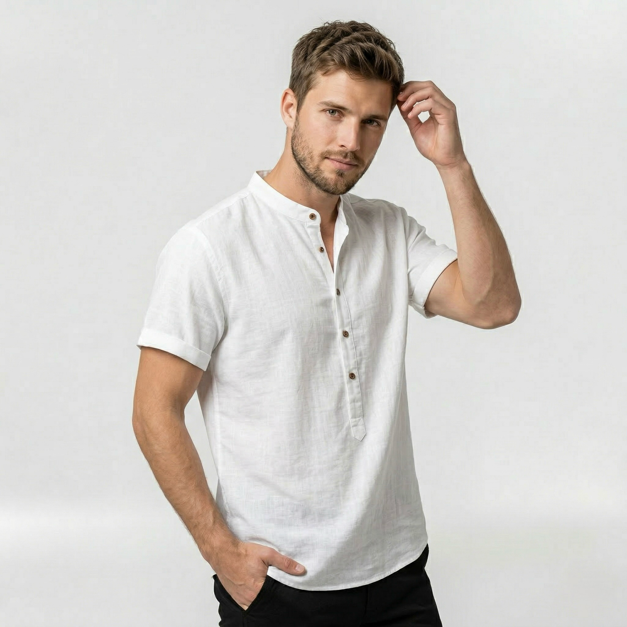 Chemise à manches courtes pour homme avec fermeture à boutons et design léger pour un usage quotidien