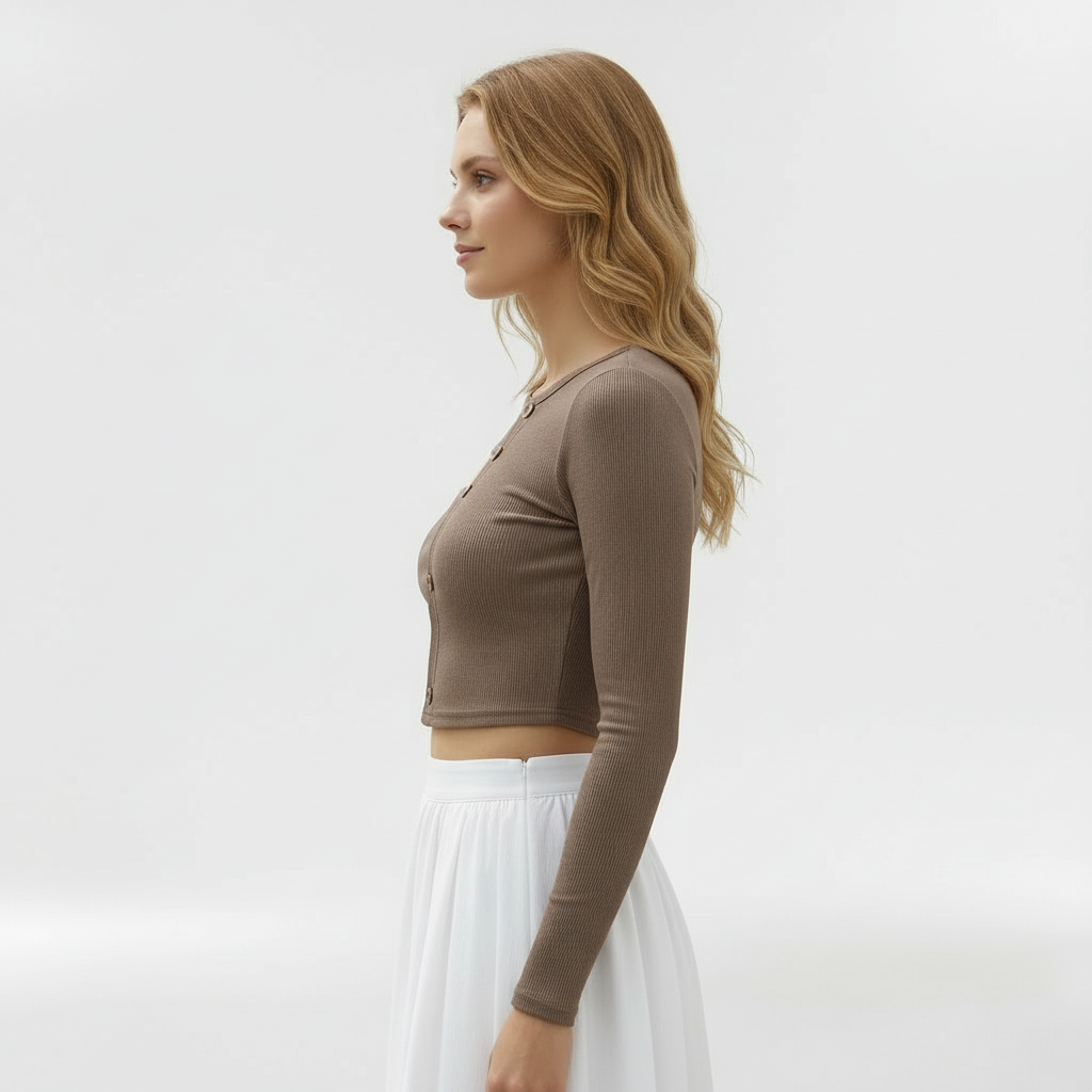 Blouse femme à manches longues avec découpe moderne et coupe cintrée pour un usage quotidien élégant