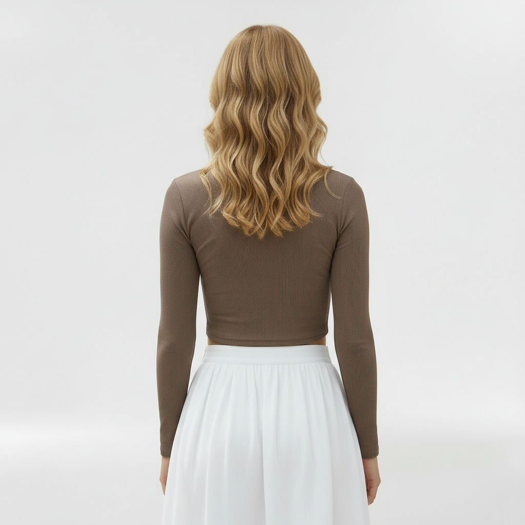 Blouse femme à manches longues avec découpe moderne et coupe cintrée pour un usage quotidien élégant