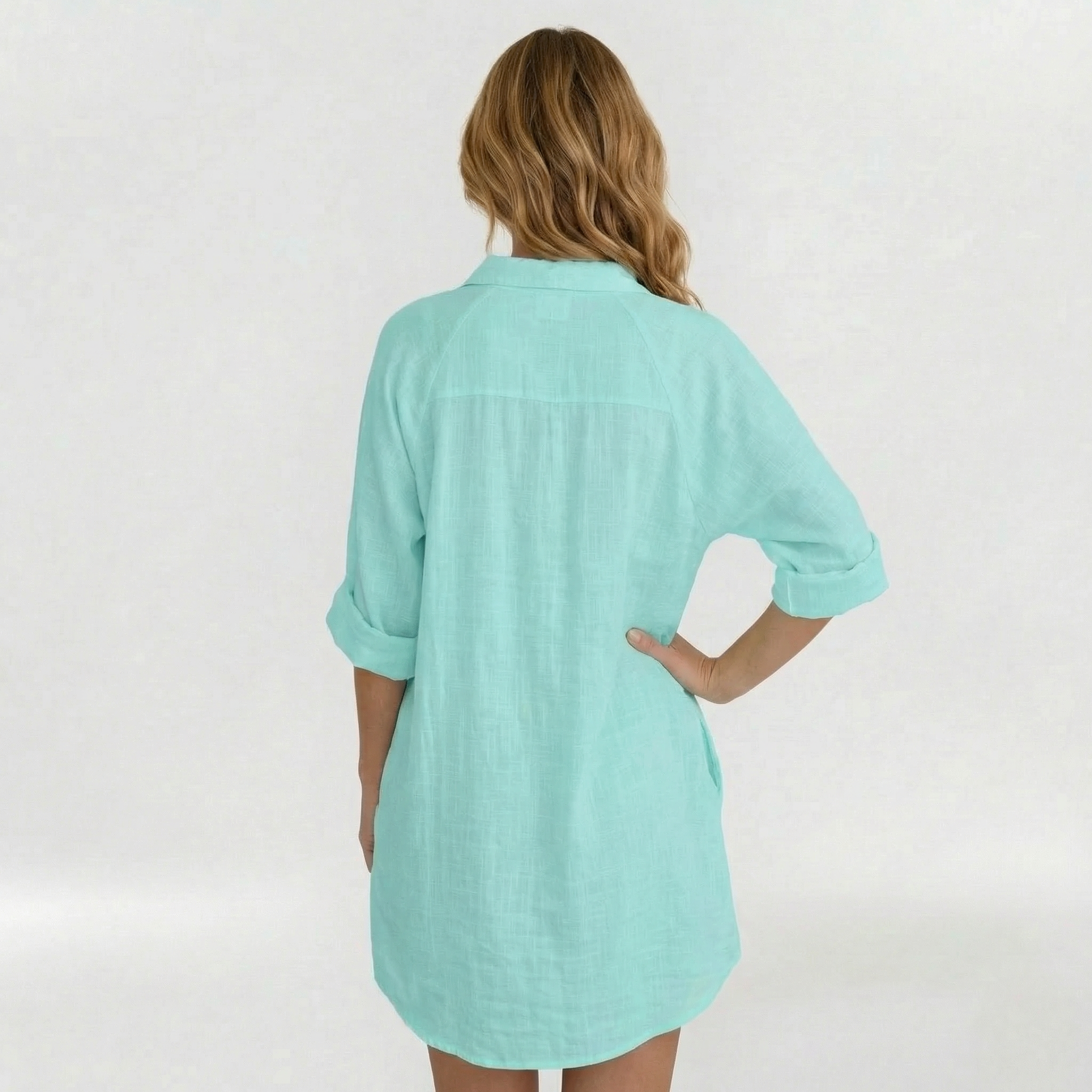 Robe-chemise pour femmes grande taille avec col en V pour un usage quotidien