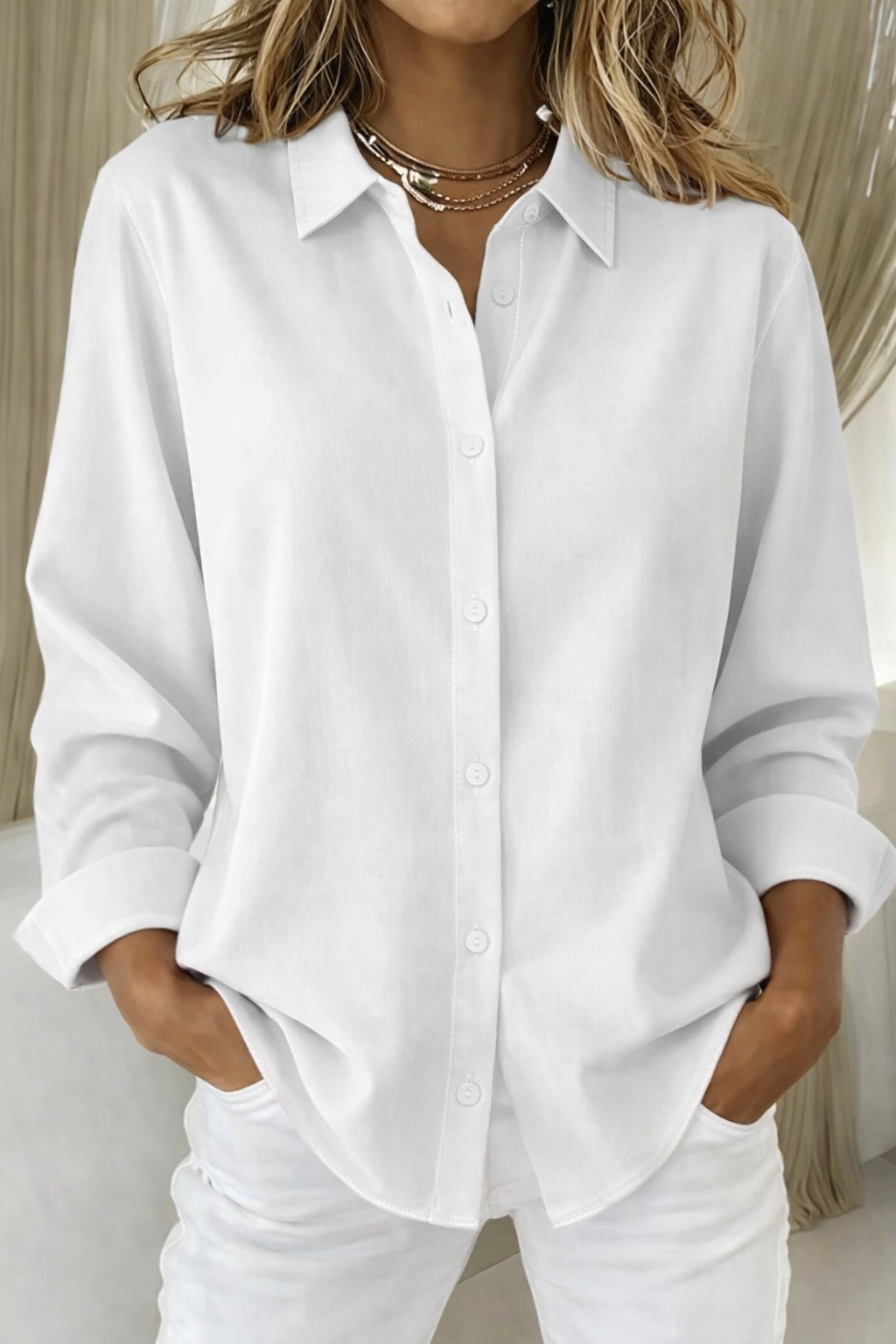 Løstsiddende damebluse med knaplukning - Casual sommerstil