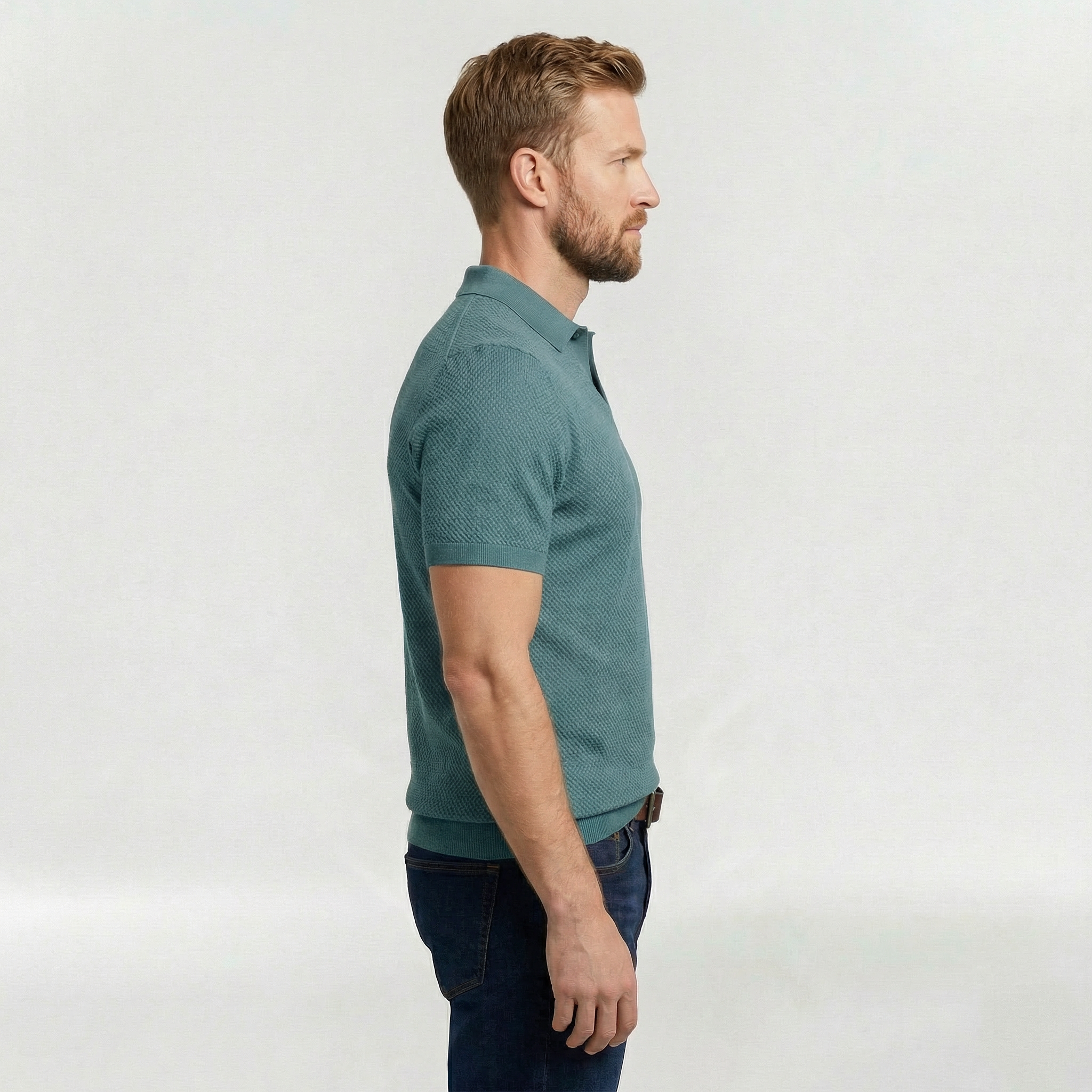 Camiseta tipo polo para hombre en tejido texturizado con mangas cortas para uso diario