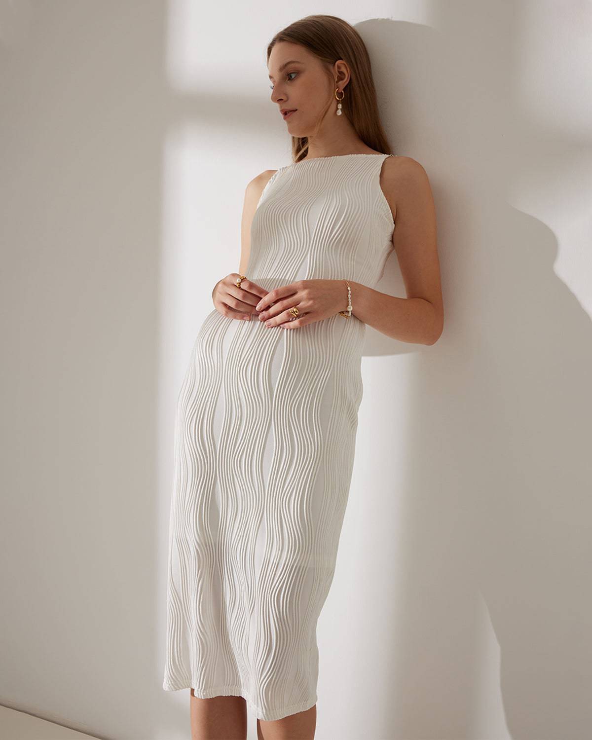 Rochie midi de vară cu bretele și textură ondulată
