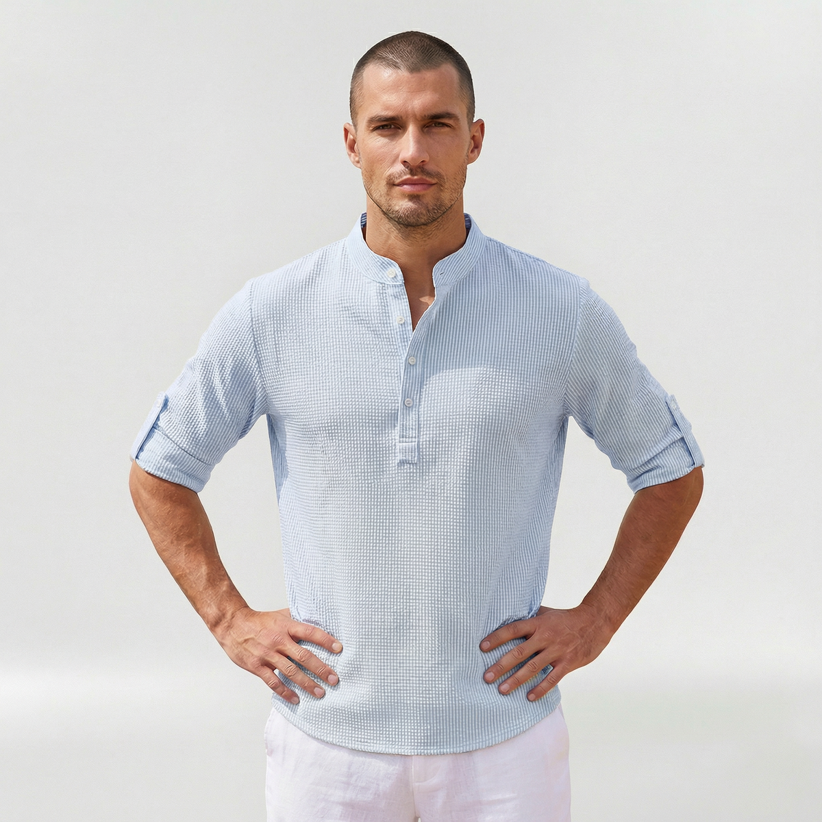 Long-sleeved men's shirt with half-button closure for everyday wear