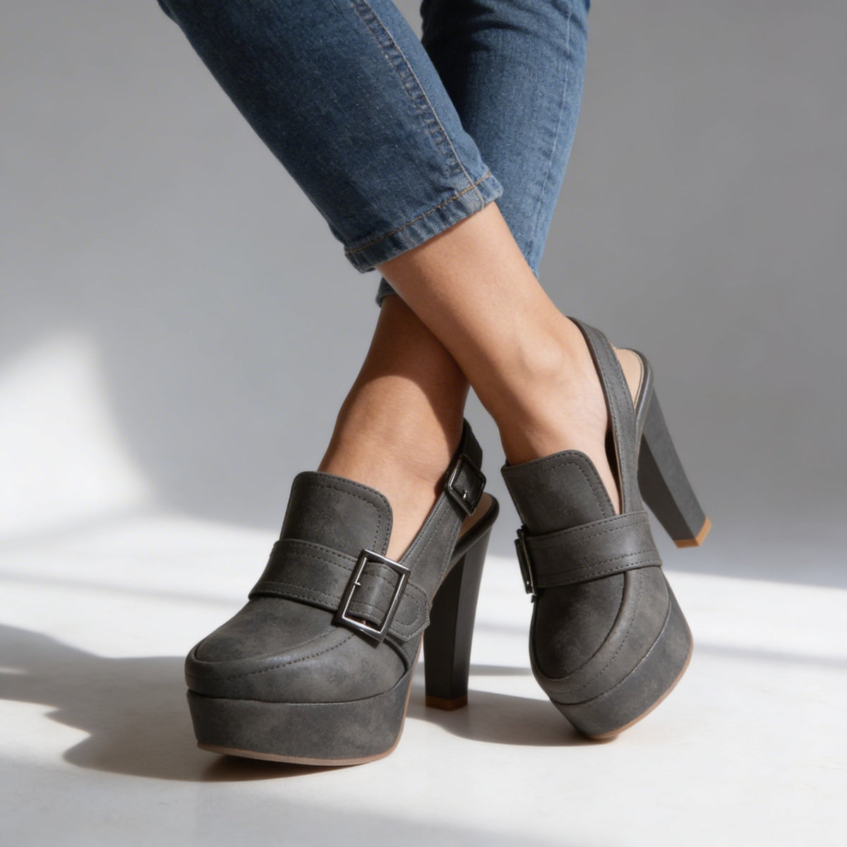 Podpatky Victoria Slingback