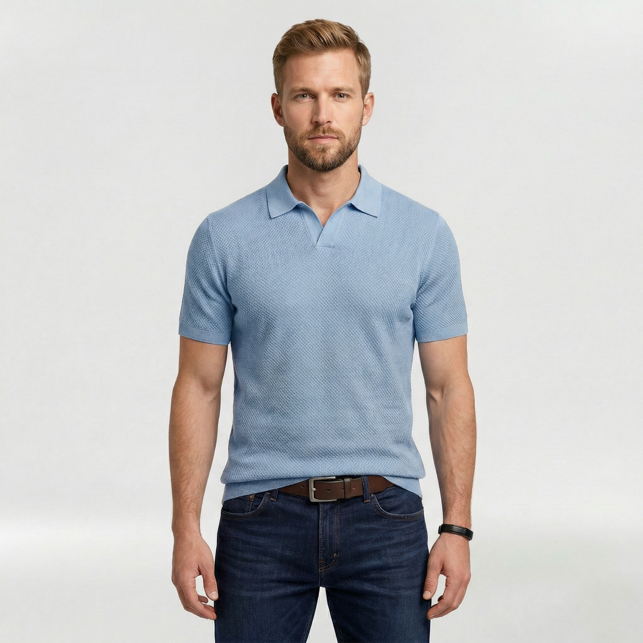 Camiseta tipo polo para hombre en tejido texturizado con mangas cortas para uso diario