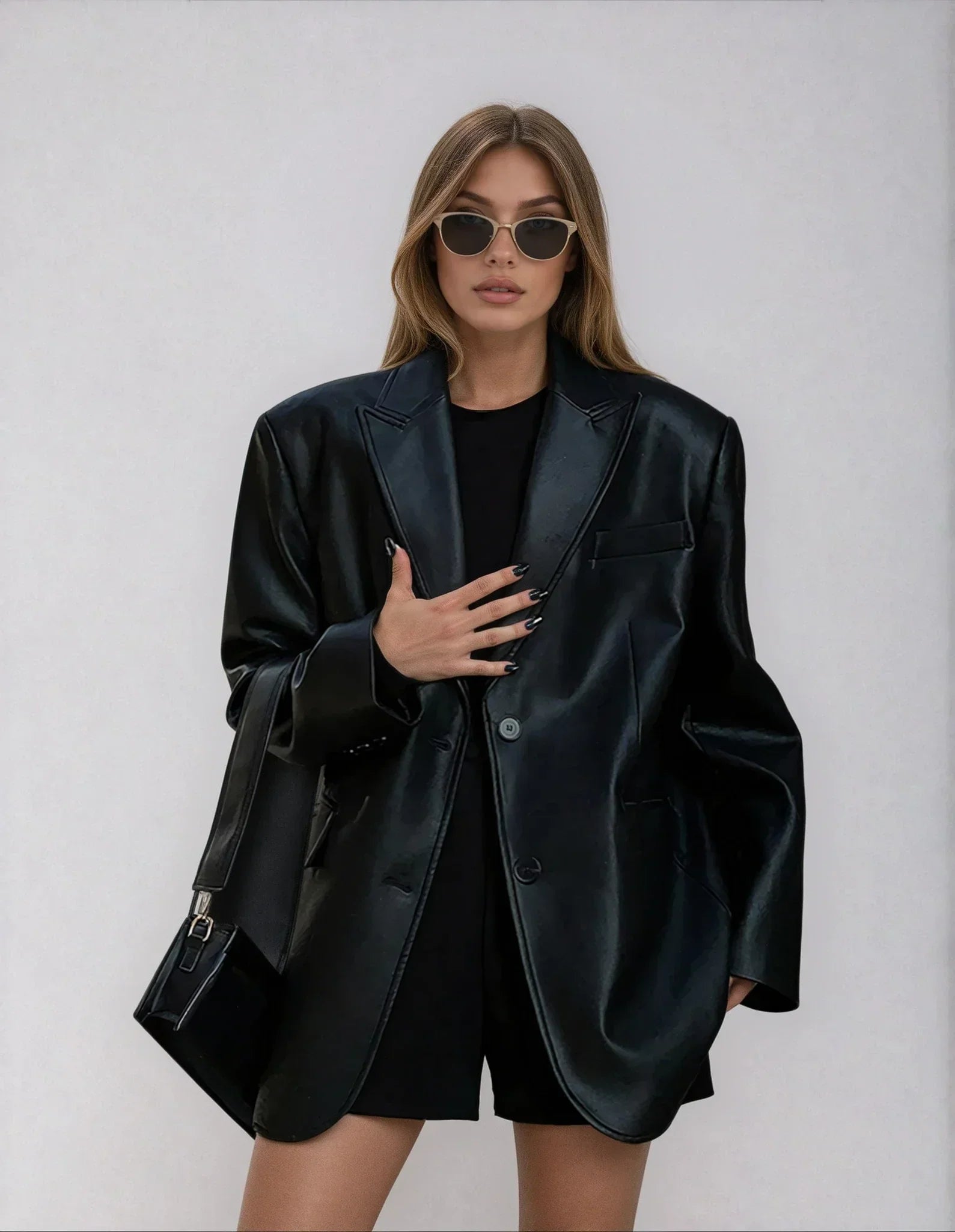 Chaqueta oversize elegante y moderna con efecto cuero para mujer
