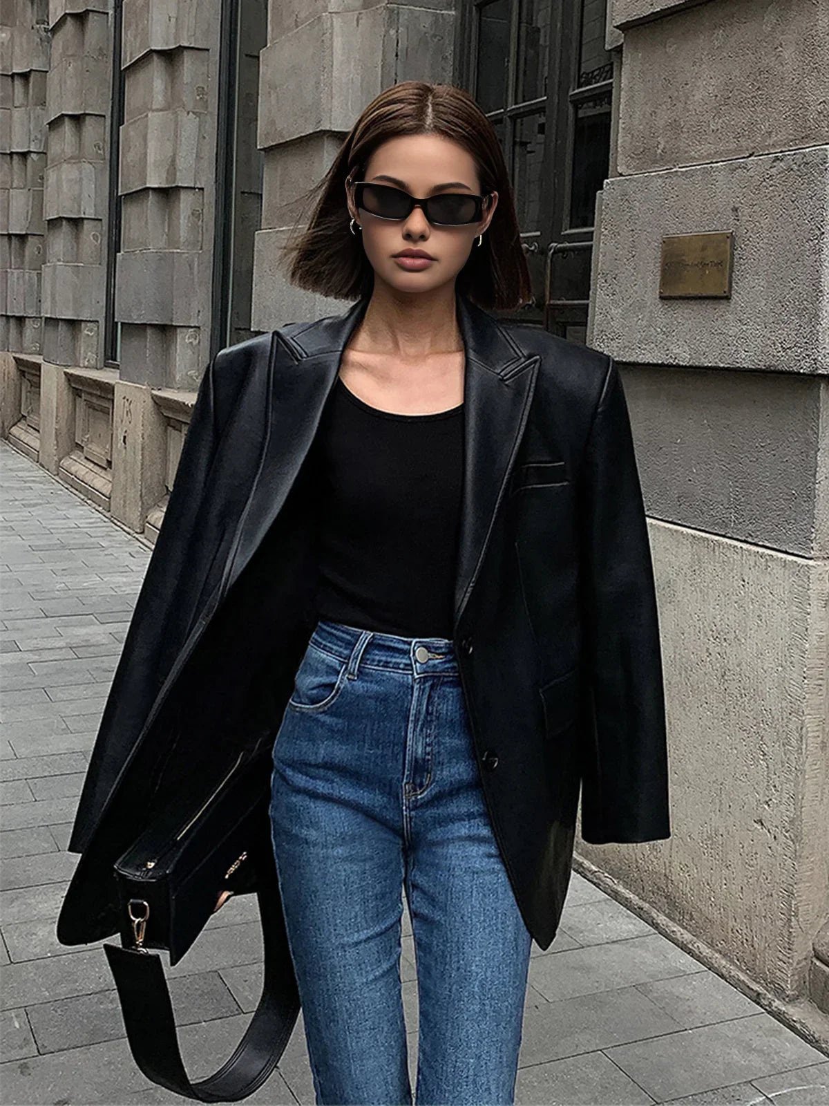 Chaqueta oversize elegante y moderna con efecto cuero para mujer