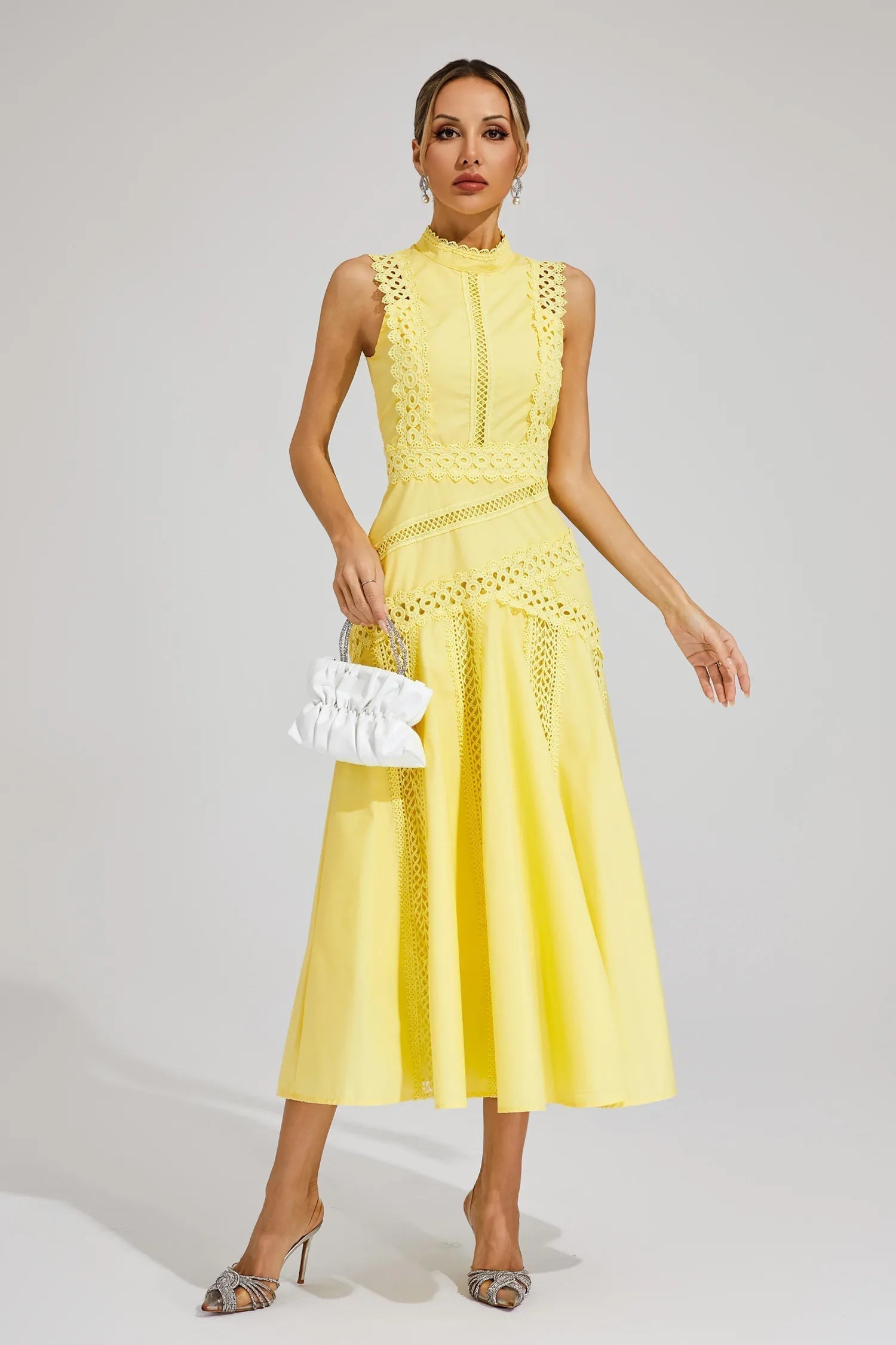 Vestido Midi de Renda com Painel Sem Mangas para Senhora