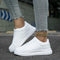 Κλασικά λευκά δερμάτινα sneakers για γυναίκες