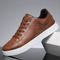 Klassiske herresneakers i læderlook med snørebånd
