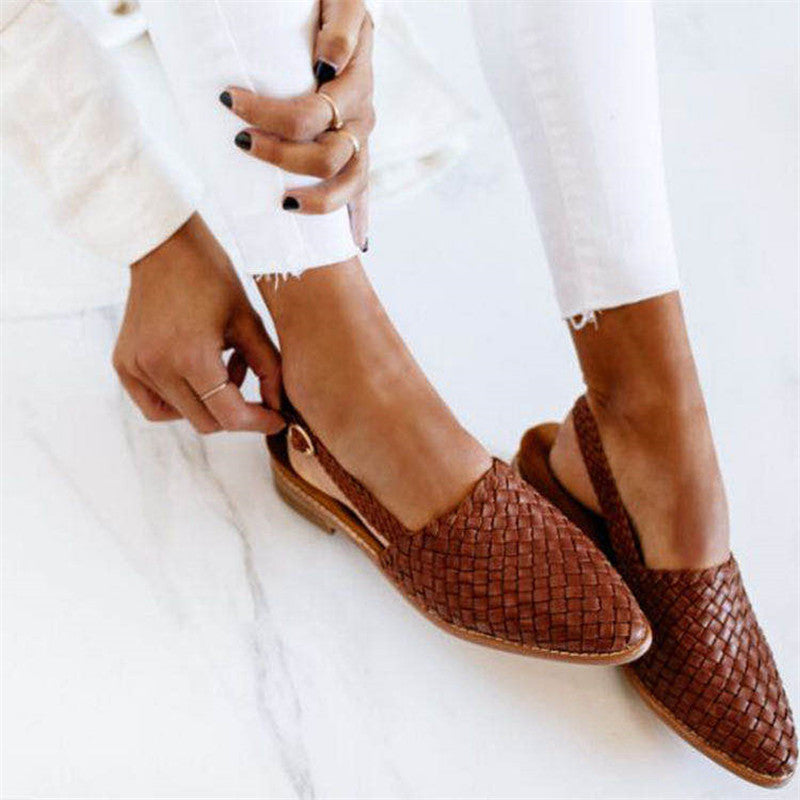 Flettede sandaler til damer med slingback-rem