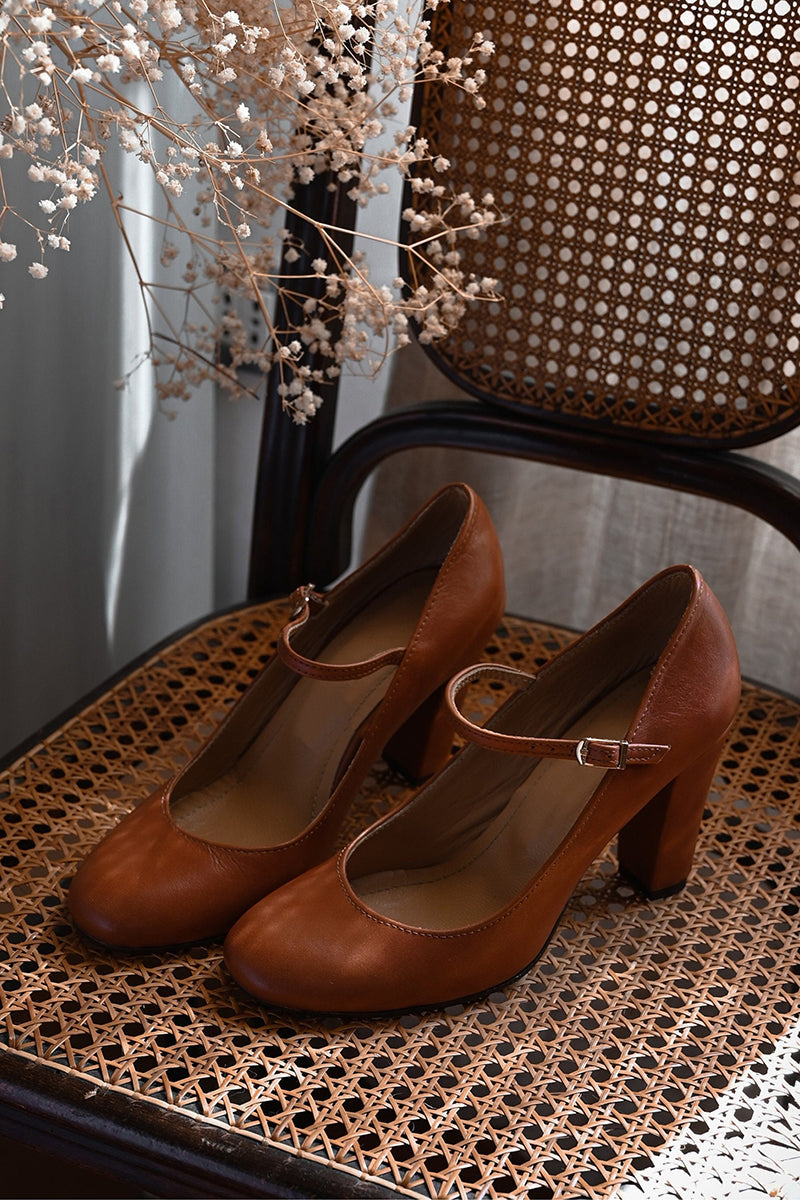 Zapatos de tacón ancho para mujer con punta redonda y correa con hebilla ajustable