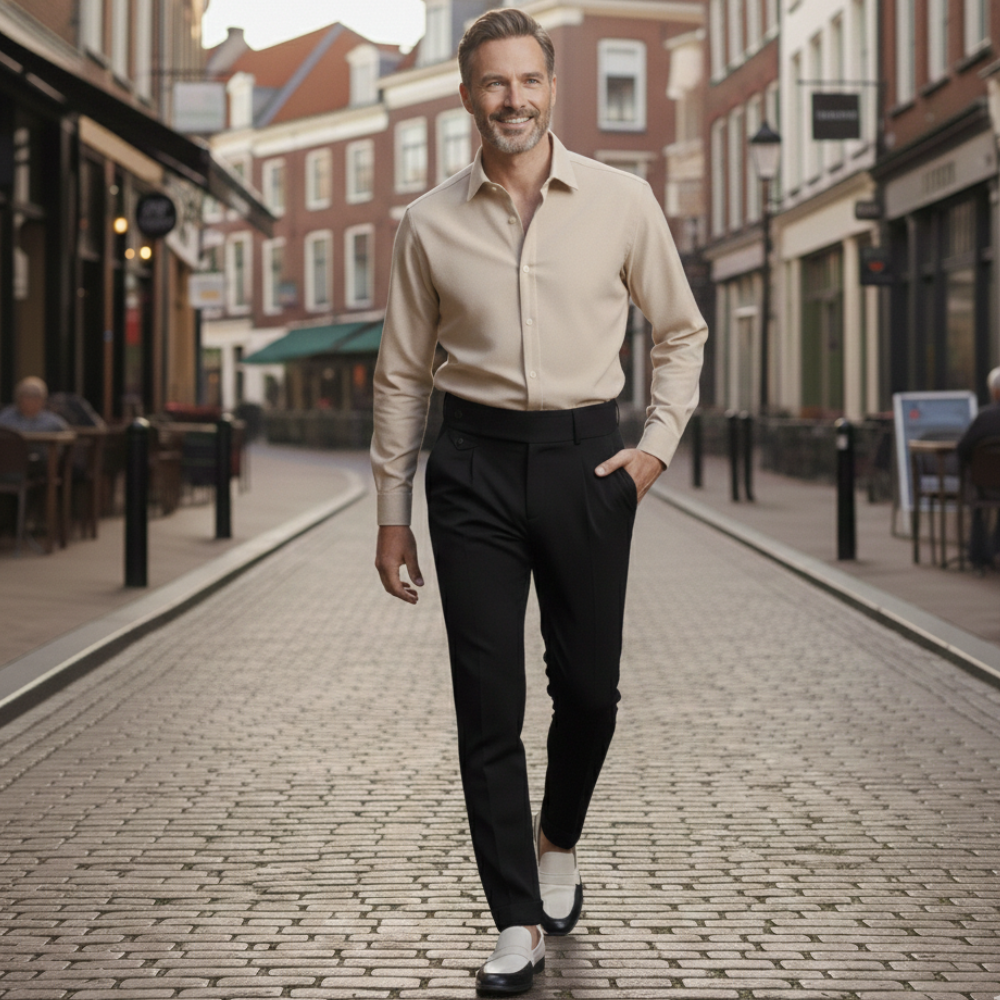 Men's pants with high waist and straight legs