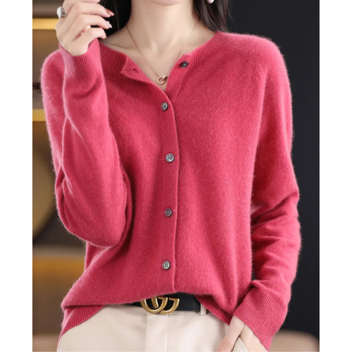 Lang Cashmere Cardigan til Kvinder med Knaplukning
