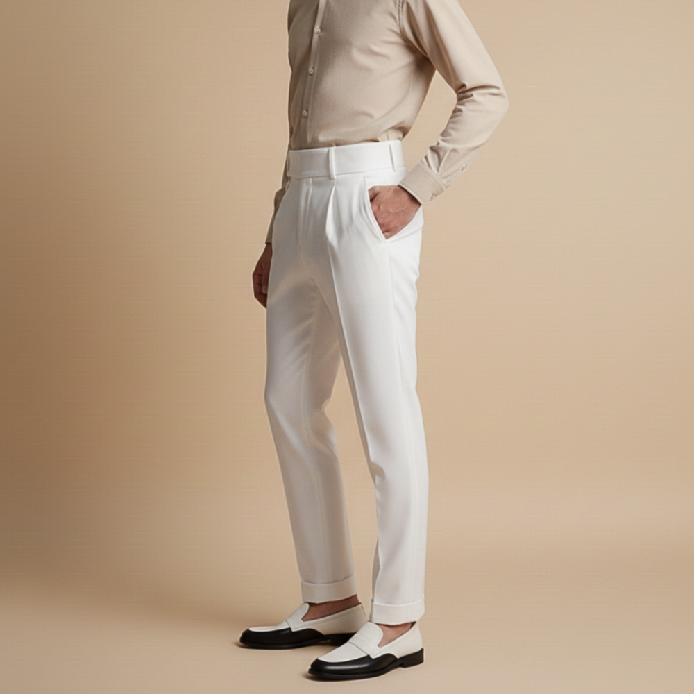 Men's pants with high waist and straight legs