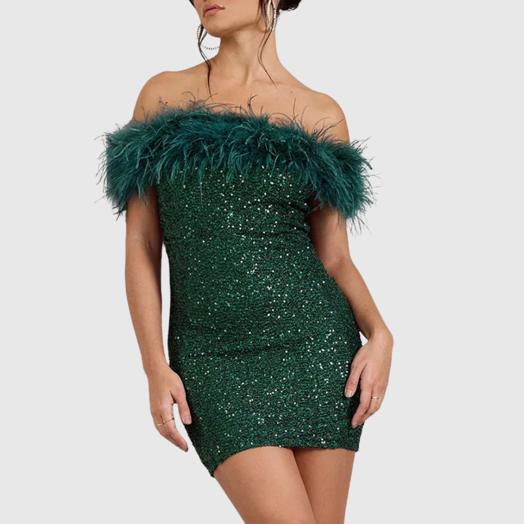 Glitterkjole med Off-Shoulder Halsudskæring og Fjerdetaljer