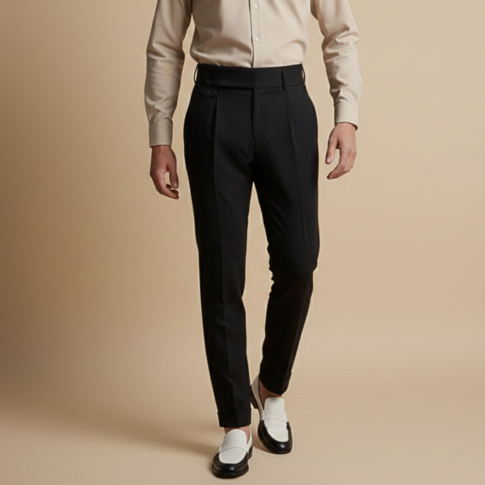 Men's pants with high waist and straight legs