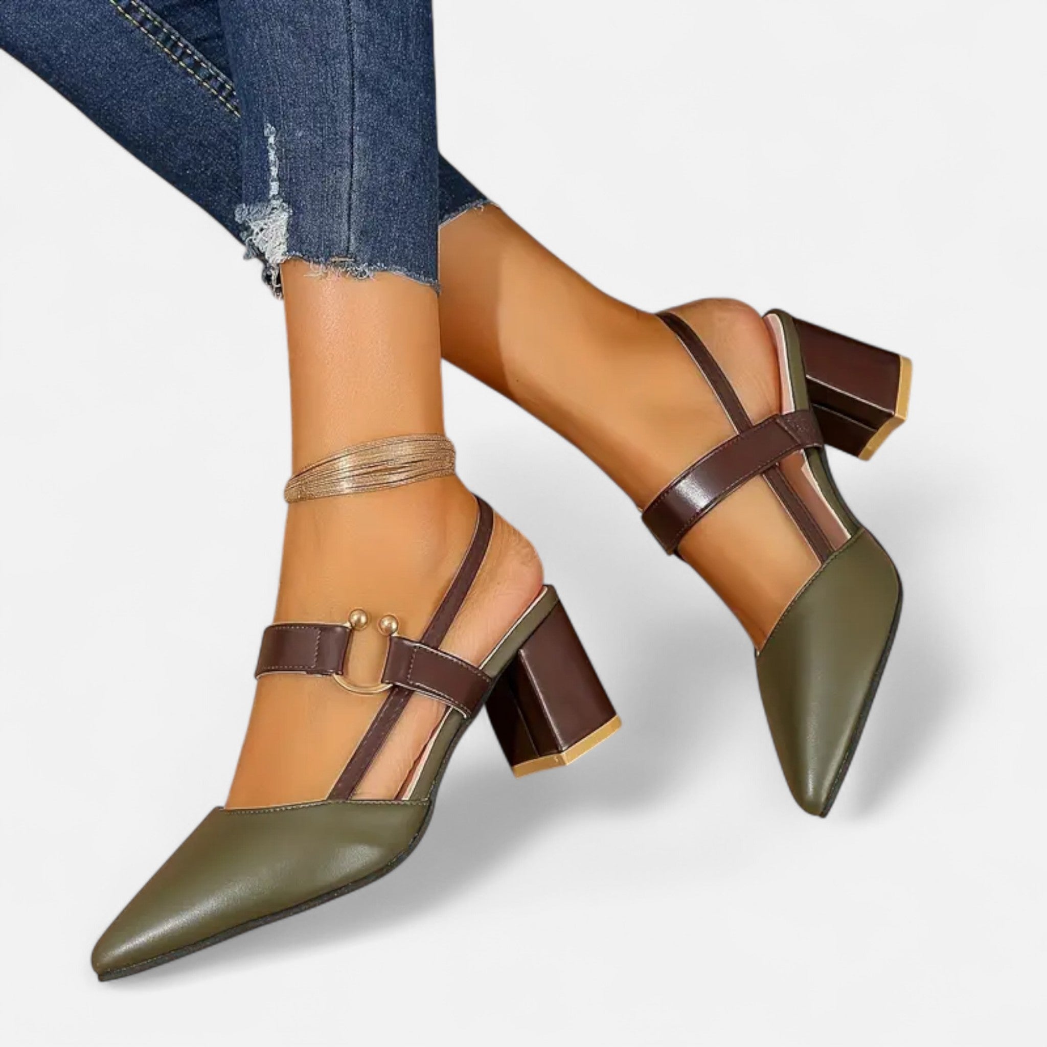 Sandales pour femme – Bout pointu, talon moyen épais