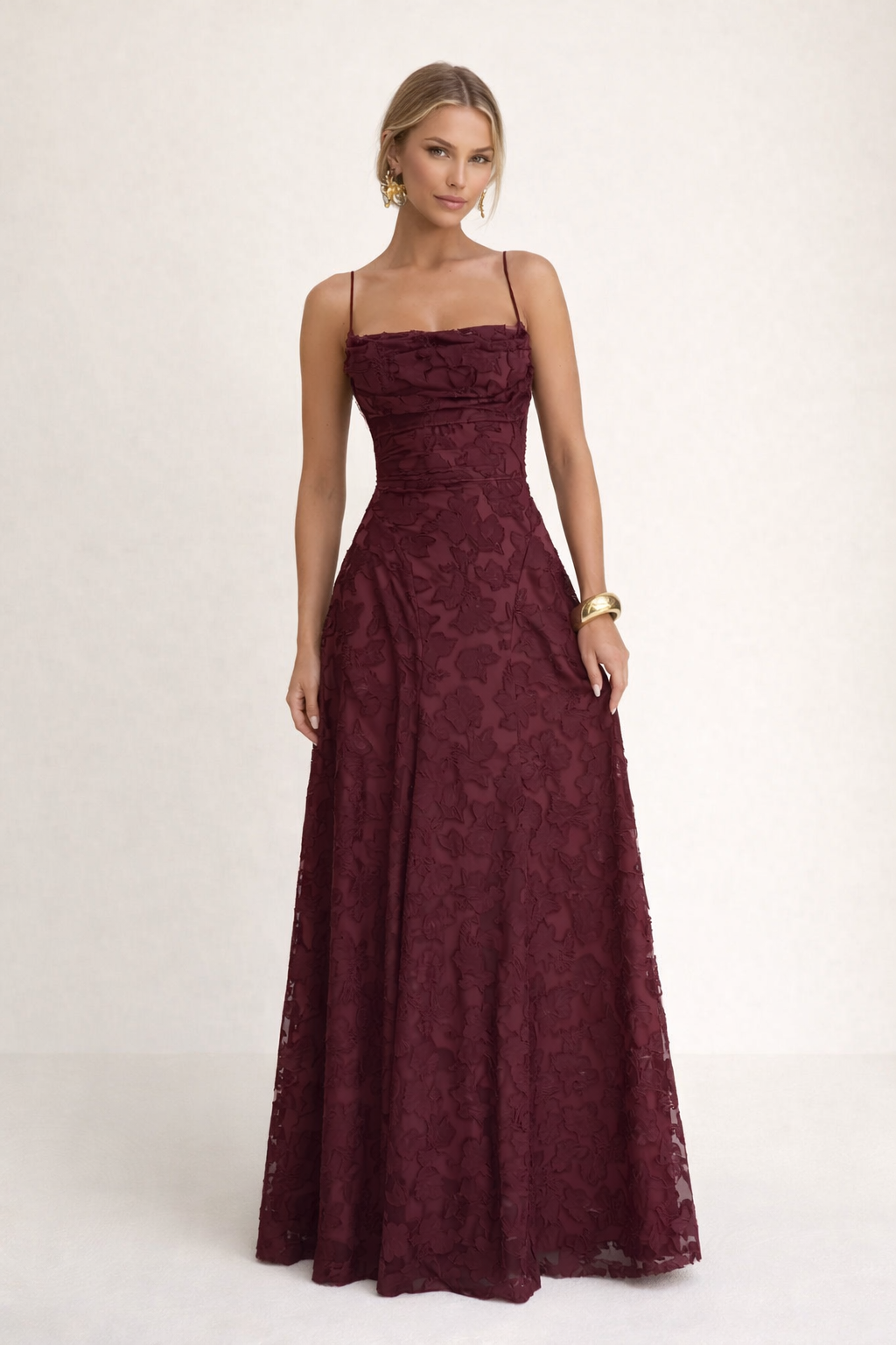 Elegante abito lungo con spalline e scollo dritto - Lily